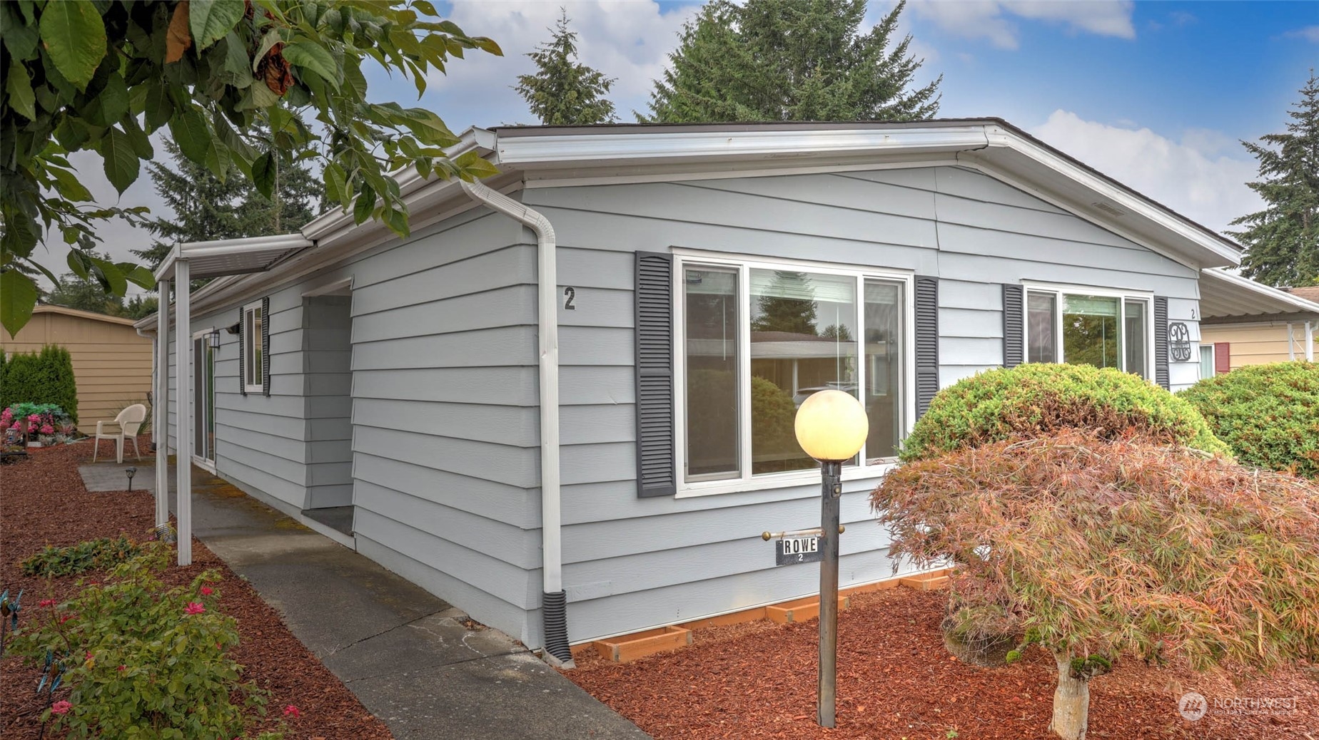 201 Union Avenue Southeast, Unit 2 Renton, WA 98059 - Photo 3 of 29 Gallery Image 3