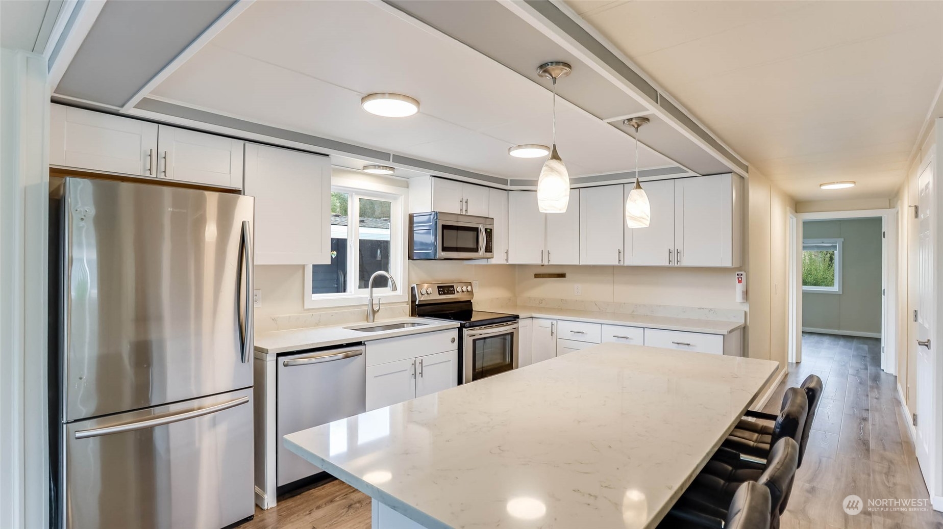 201 Union Avenue Southeast, Unit 2 Renton, WA 98059 - Photo 4 of 29 Gallery Image 4