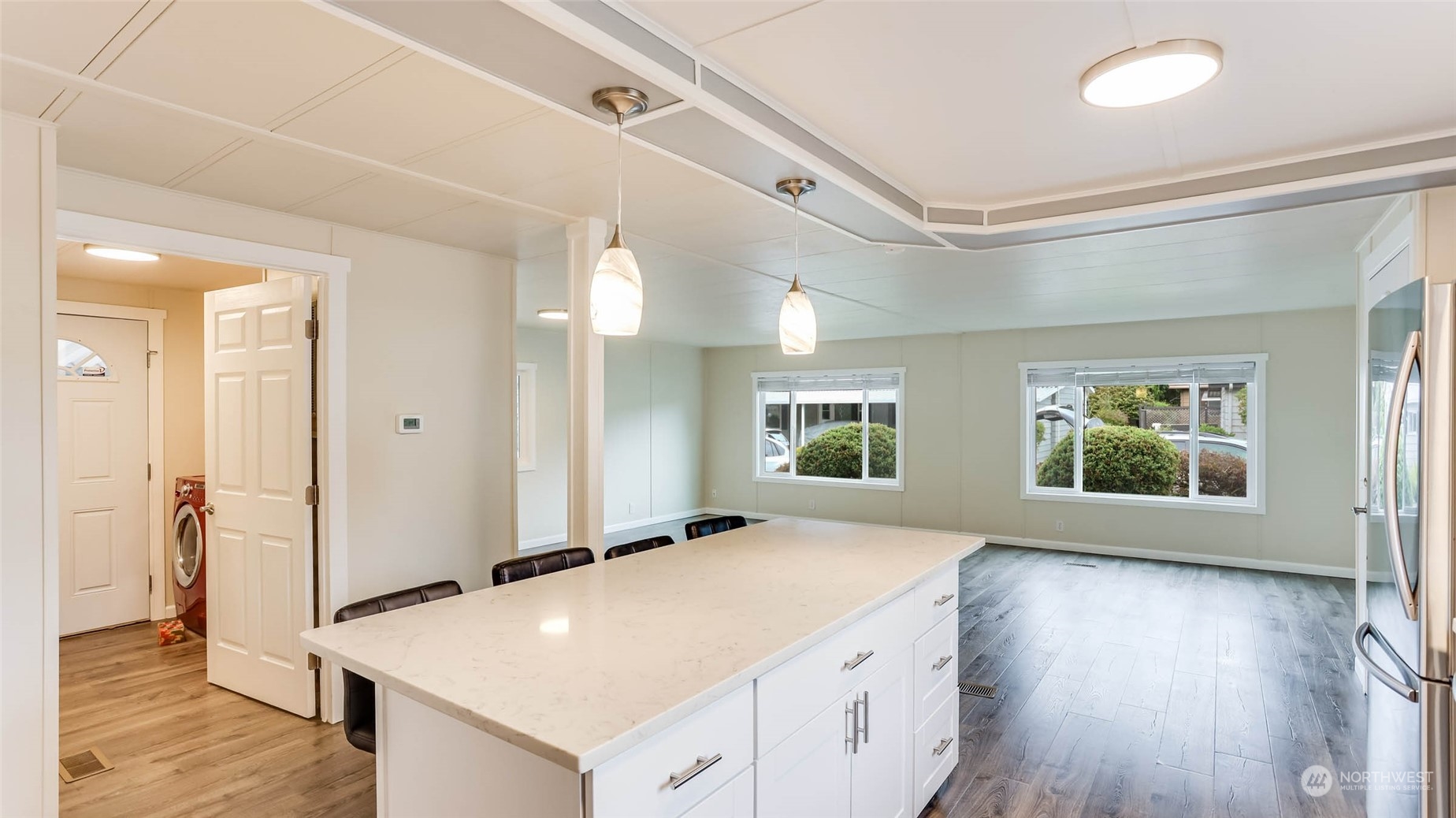201 Union Avenue Southeast, Unit 2 Renton, WA 98059 - Photo 9 of 29 Gallery Image 9