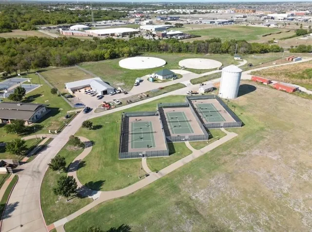 $2,400 | 1149 Baker Brg Drive, Forney, TX 75126