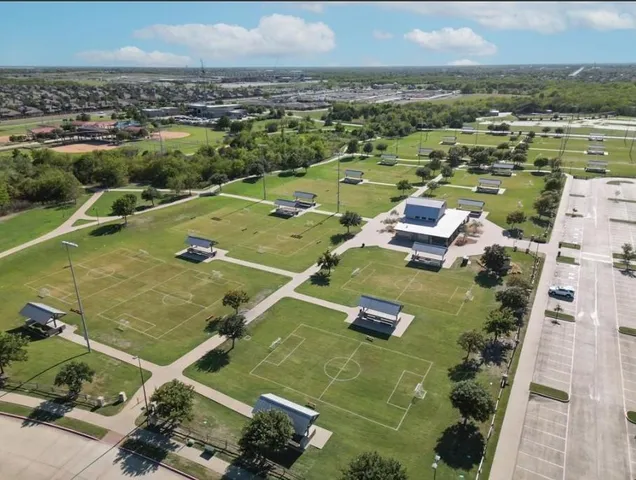 $2,400 | 1149 Baker Brg Drive, Forney, TX 75126