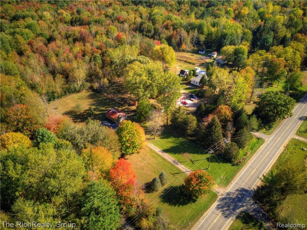 7571 Bray Road Vassar, MI 48768 - Photo 3 of 60 3_fb3.jpg