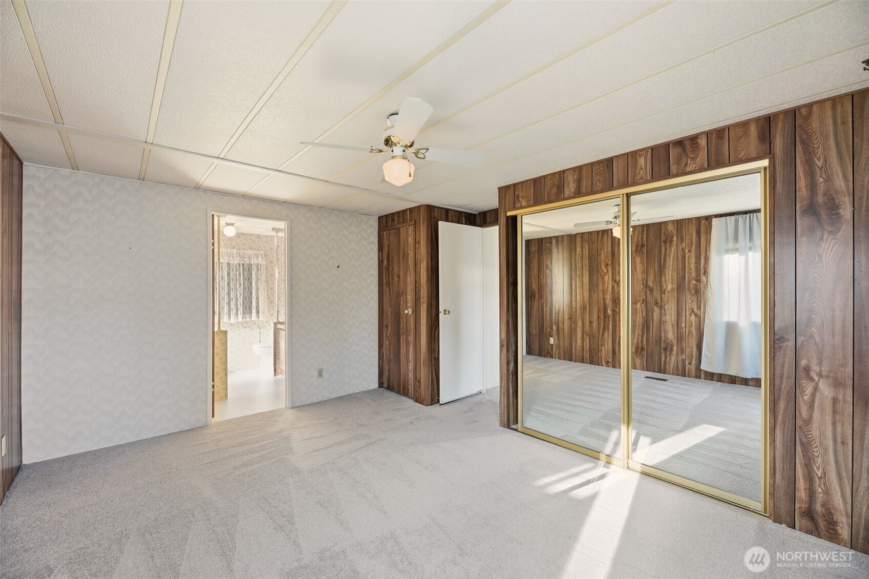 620 112th Street Southeast, Unit 205 Everett, WA 98208 - Photo 16 of 34 a view of entryway