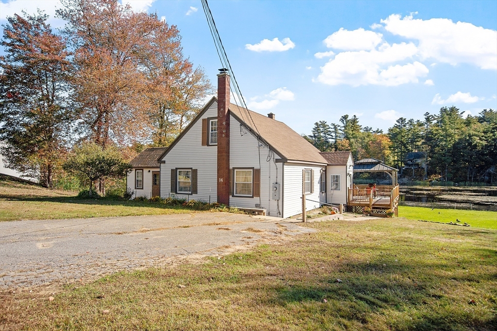 14 Watkins Road Gardner, MA 01440 - Photo 3 of 28