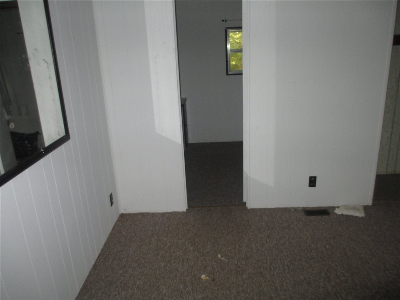 2978 Cemetery Road Scottsville, KY 42164 - Photo 27 of 35 Gallery Image 27