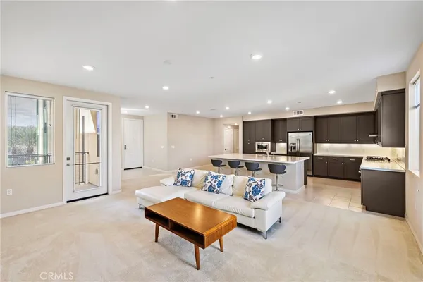 $1,050,000 | 111 Bowery, Irvine, CA 92612