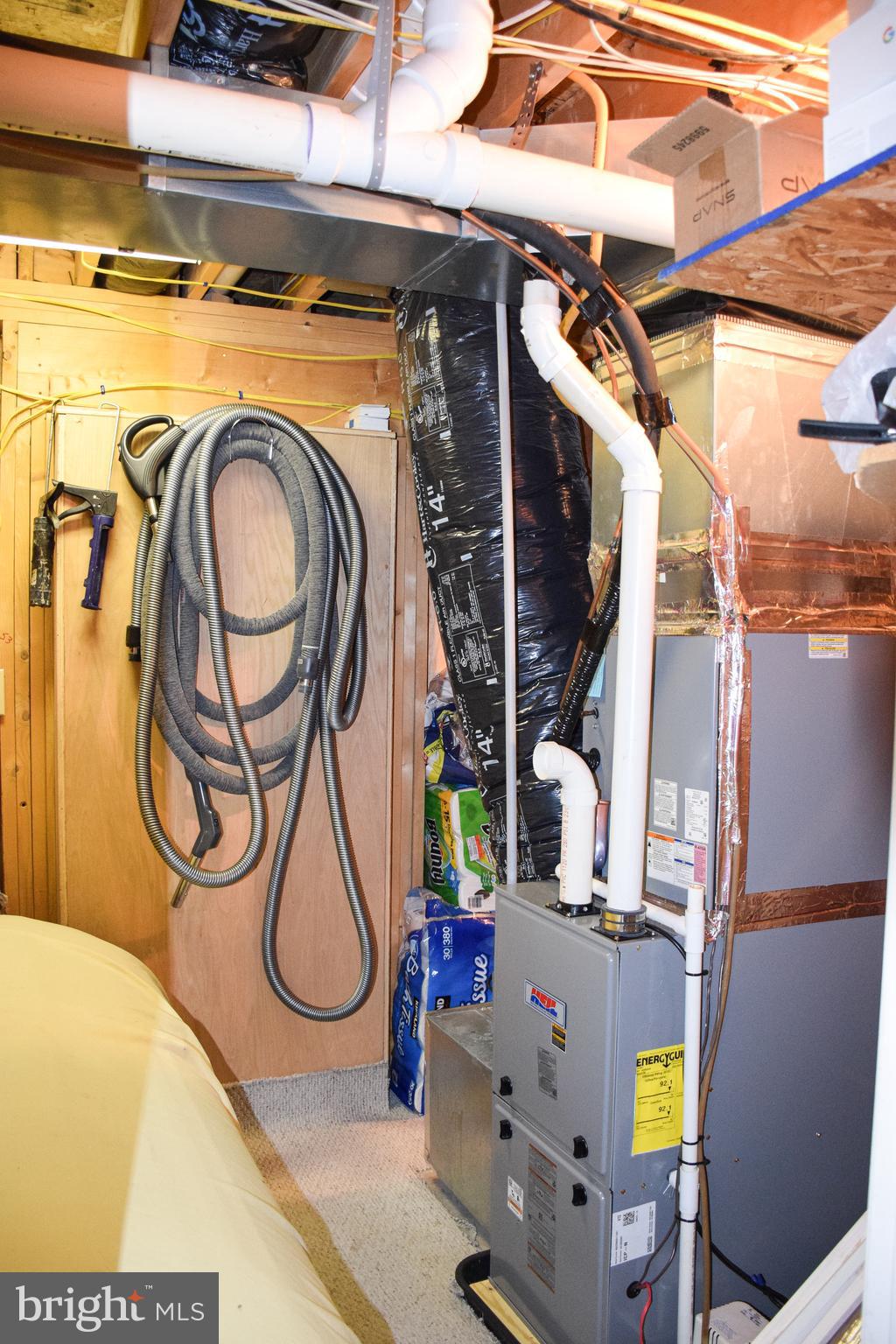 765 Gun Club Road Stephenson, VA 22656 - Photo 67 of 113 a utility room with dryer and washer