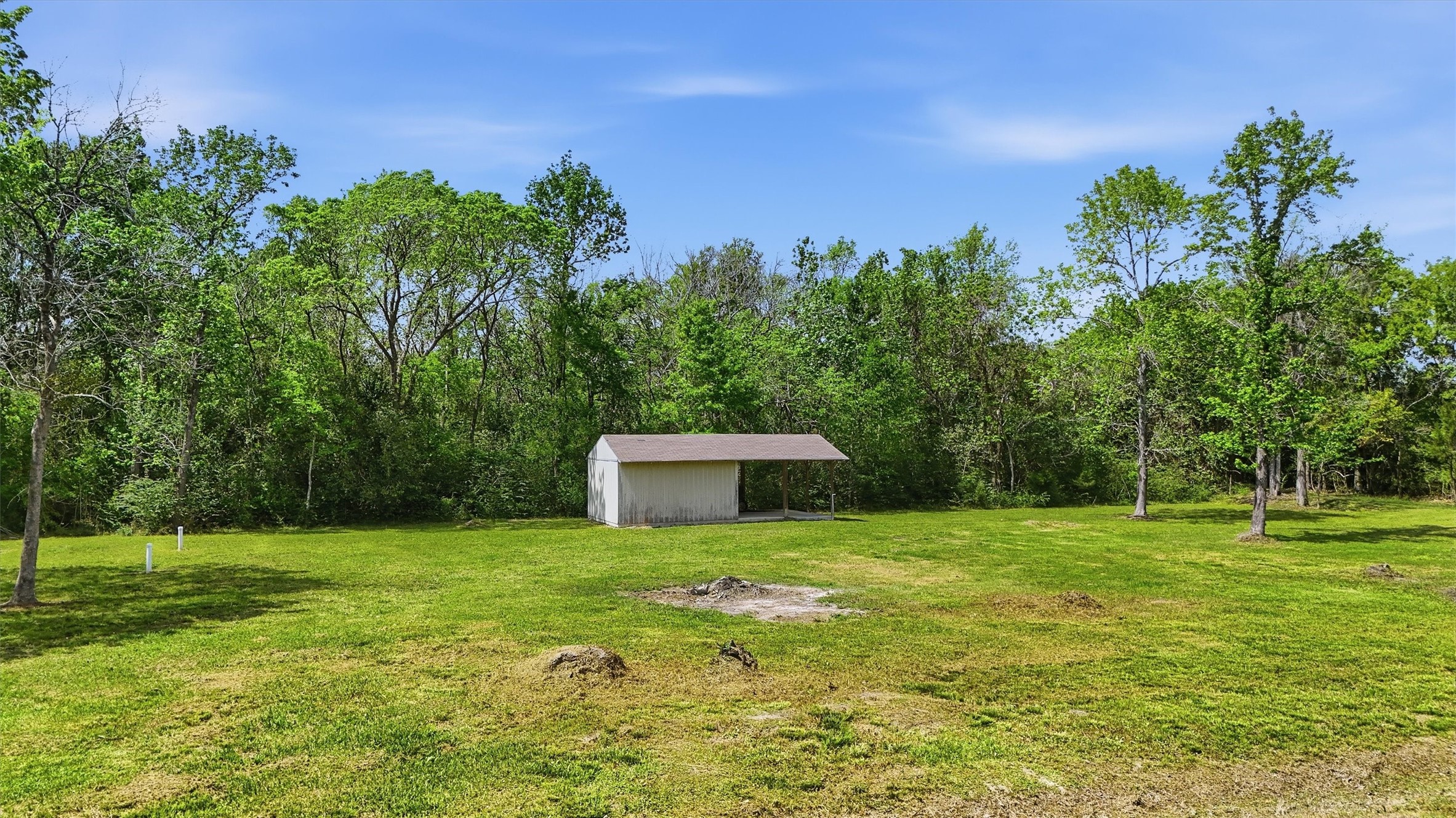410 Jones Road Highlands, TX 77562 - Photo 10 of 13