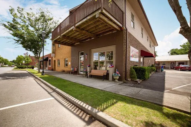 $650,000 | 3251 Main Street, Pikeville, TN 37367