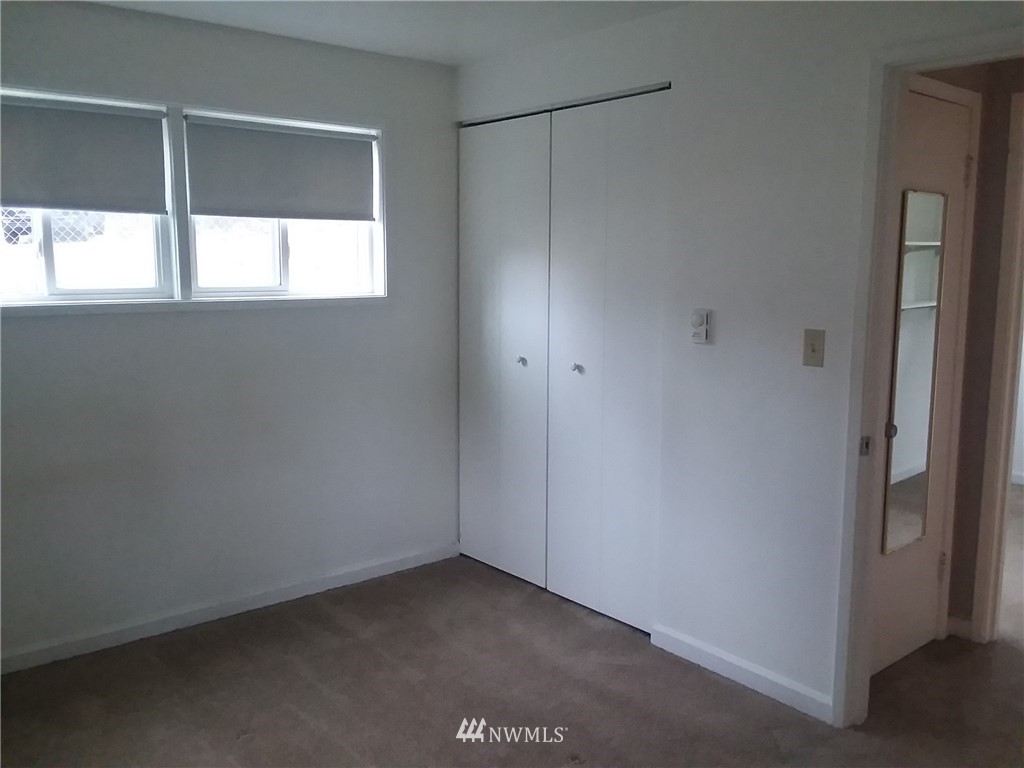 3631 Northeast 7th Place Renton, WA 98056 - Photo 8 of 14