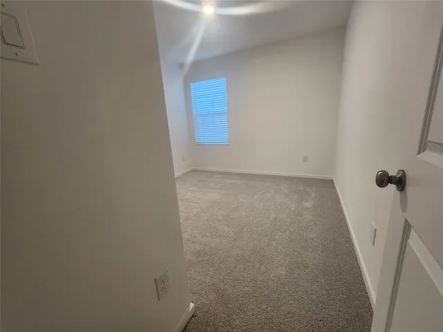 $1,800 | 715 Amberwood Creek Drive, Crosby, TX 77532