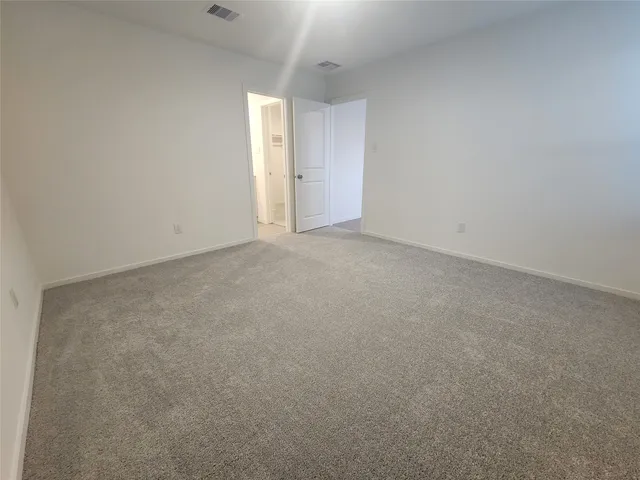 $1,800 | 715 Amberwood Creek Drive, Crosby, TX 77532