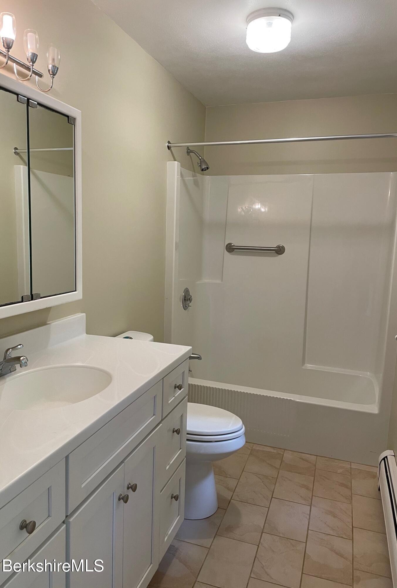 898 North Hoosac Road Williamstown, MA 01267 - Photo 18 of 29 Bath