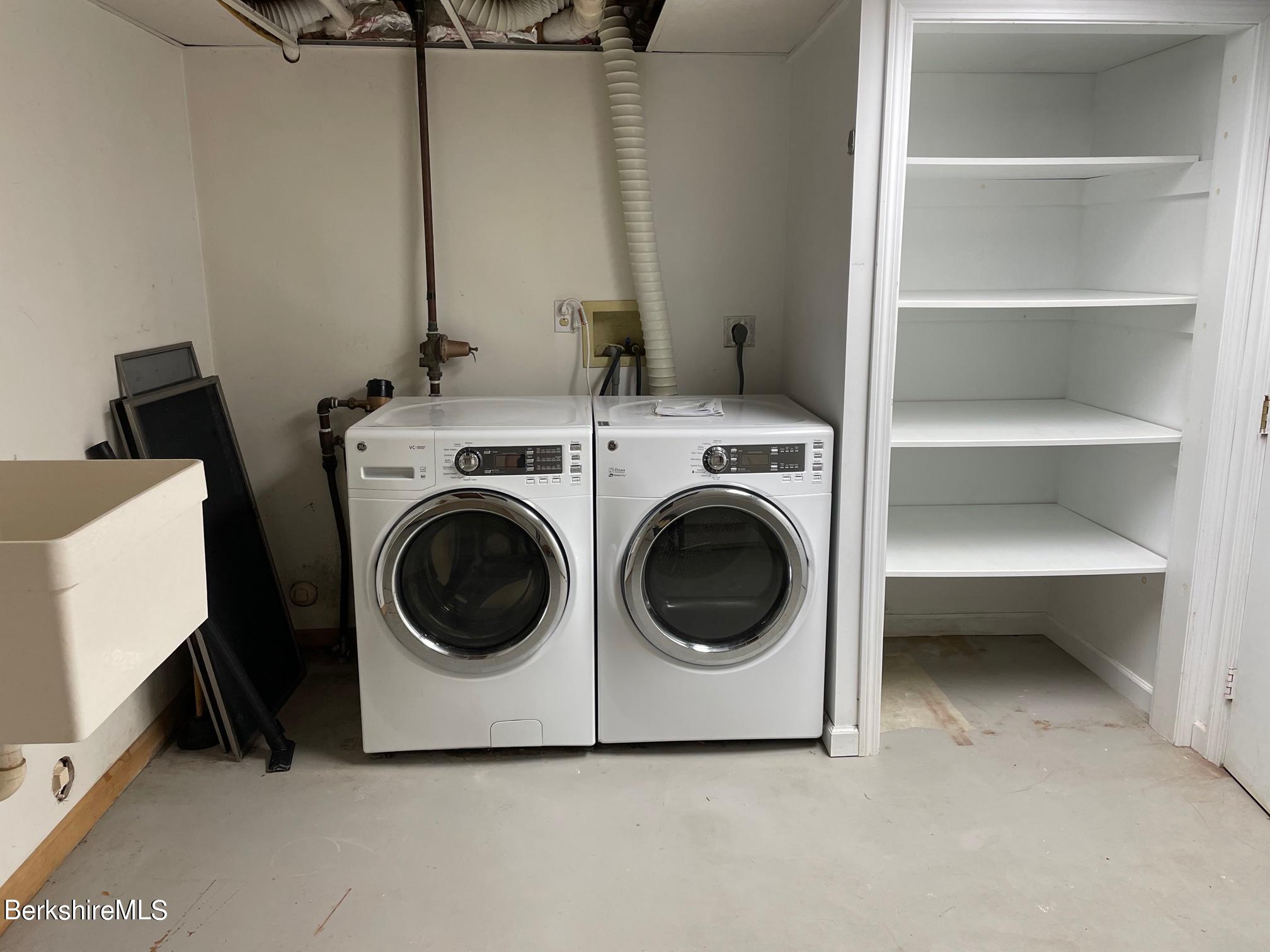 898 North Hoosac Road Williamstown, MA 01267 - Photo 26 of 29 Laundry