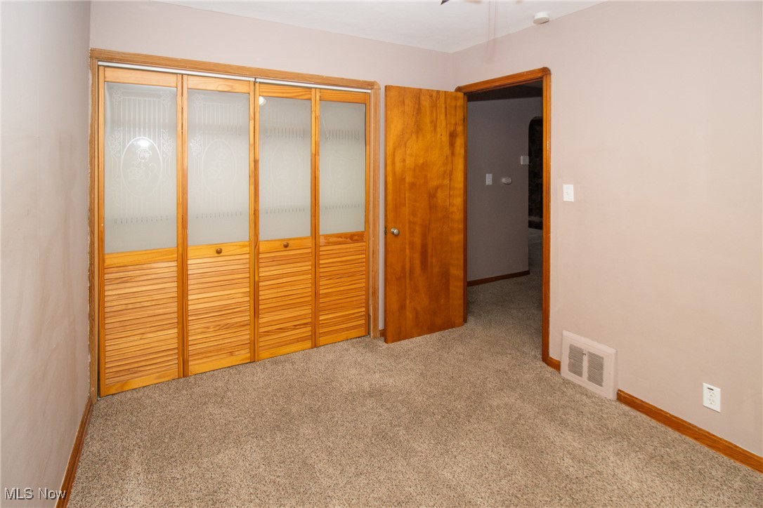 13107 Carpenter Road Cleveland, OH 44125 - Photo 14 of 25