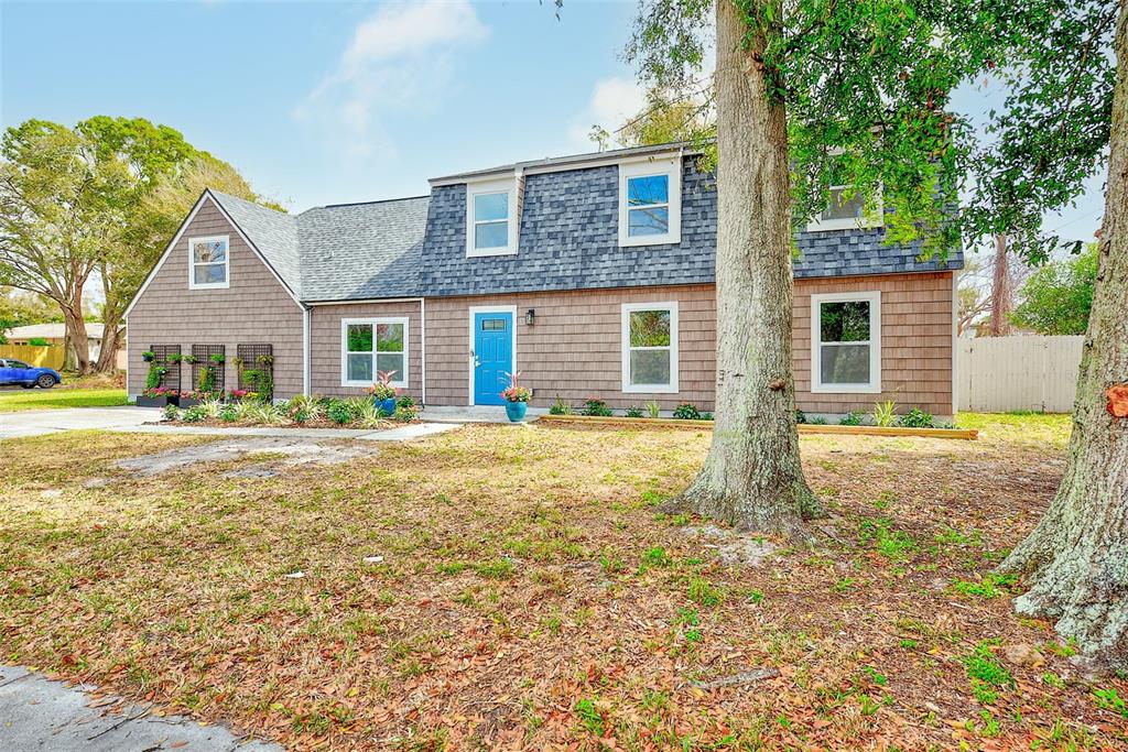 2171 Beecher Road North Clearwater, FL 33763 - Photo 2 of 47 Gallery Image 2