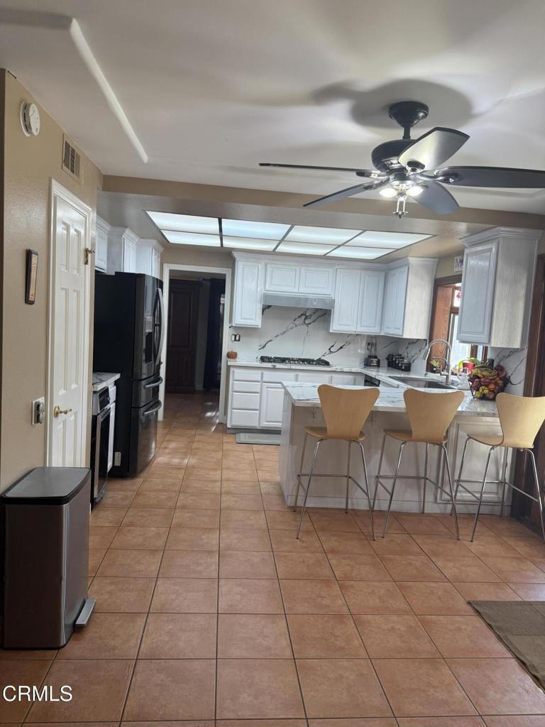 652 Stonebrook Street Simi Valley, CA 93065 - Photo 17 of 69 IMG_7266