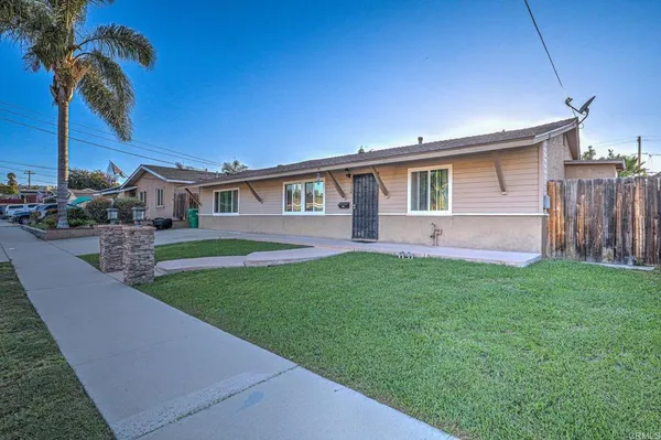 $795,000 | 524 Parkbrook Street, Spring Valley, CA 91977