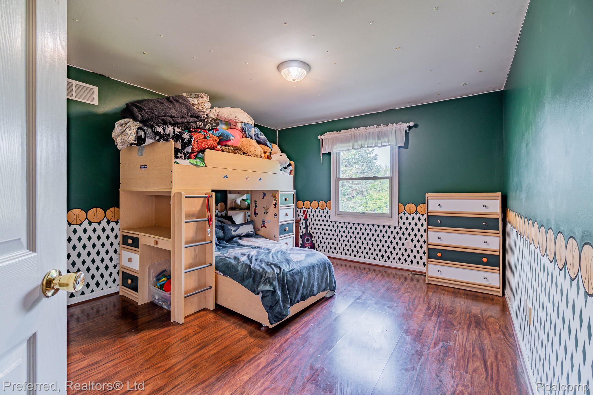 6994 Kennesaw Road Canton, MI 48187 - Photo 36 of 53 Gallery Image 36