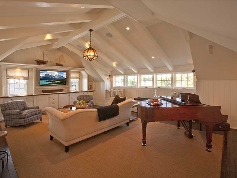 18 Rocky Point Road Rowayton, CT 06853 - Photo 20 of 24 a living room with furniture and a large window