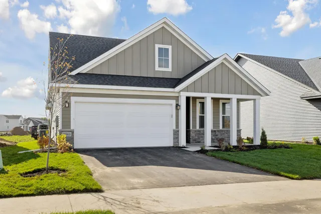 $542,425 | 10969 37th Street North, Lake Elmo, MN 55042