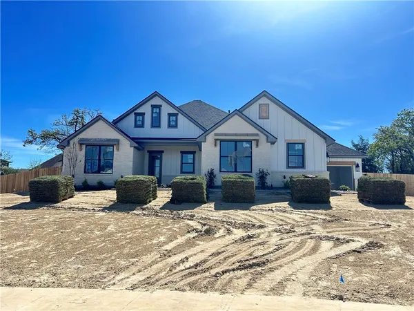 $699,900 | 3273 Rose Hill Lane, Bryan, TX 77808