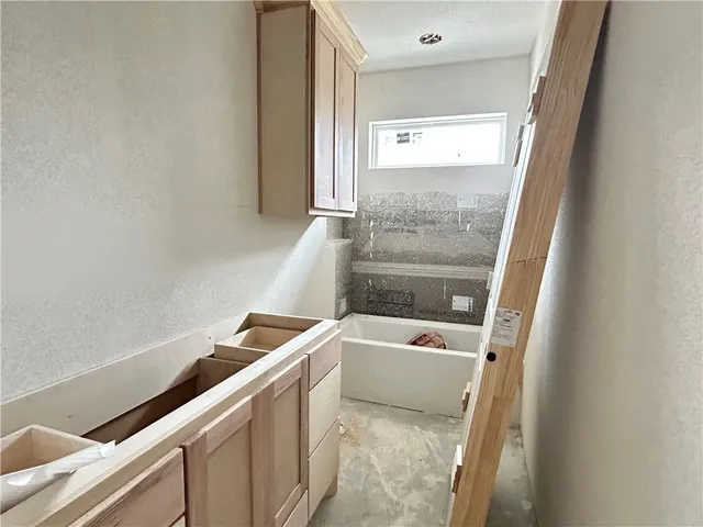 $699,900 | 3273 Rose Hill Lane, Bryan, TX 77808