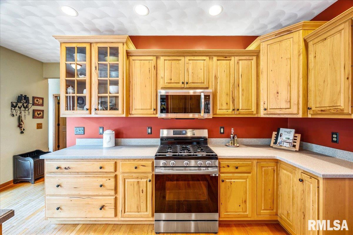 17920 West Lorance Road Princeville, IL 61559 - Photo 8 of 51