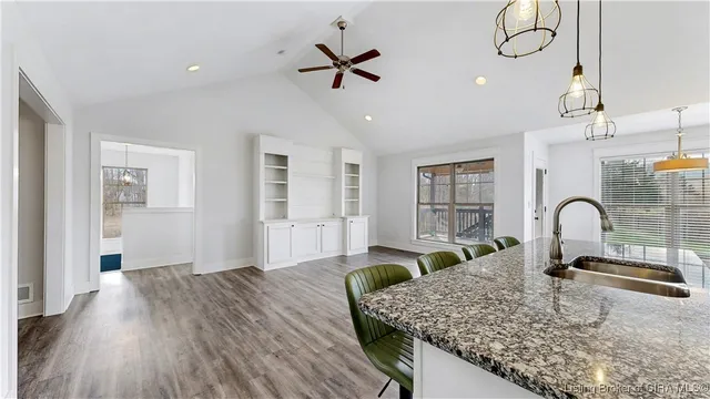 $460,000 | 2123 Allen Way, Sellersburg, IN 47172