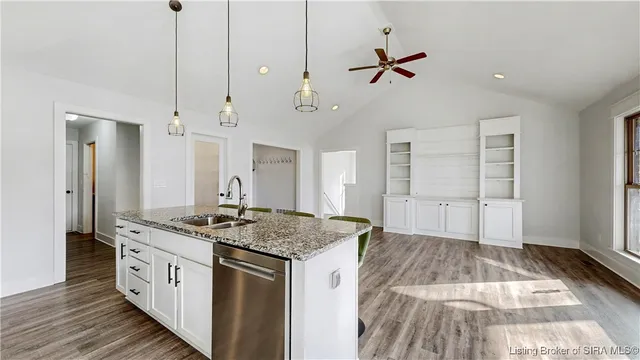 $460,000 | 2123 Allen Way, Sellersburg, IN 47172