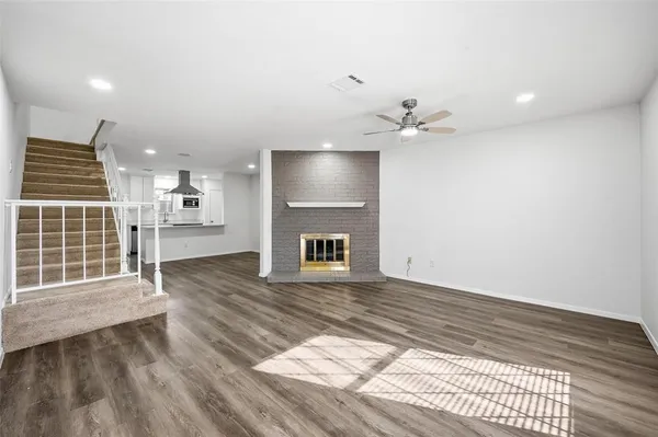 $264,901 | 73 Winchester Drive, Euless, TX 76039