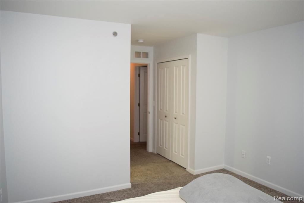 20047 Rodeo Court Southfield, MI 48075 - Photo 25 of 29