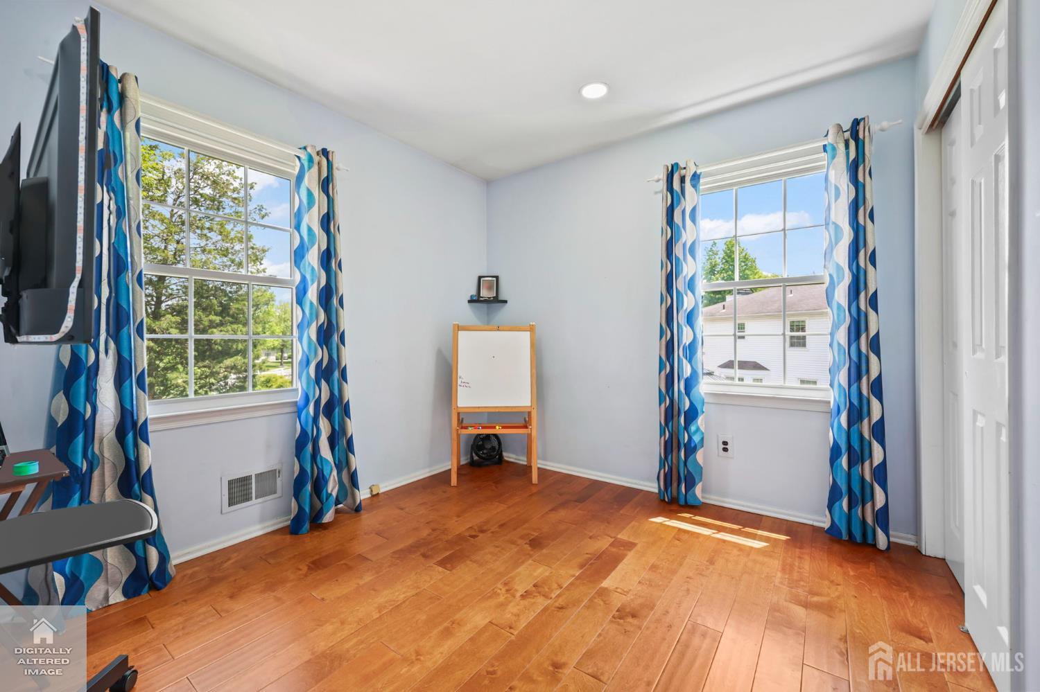 78 Henderson Road Kendall Park, NJ 08824 - Photo 27 of 40