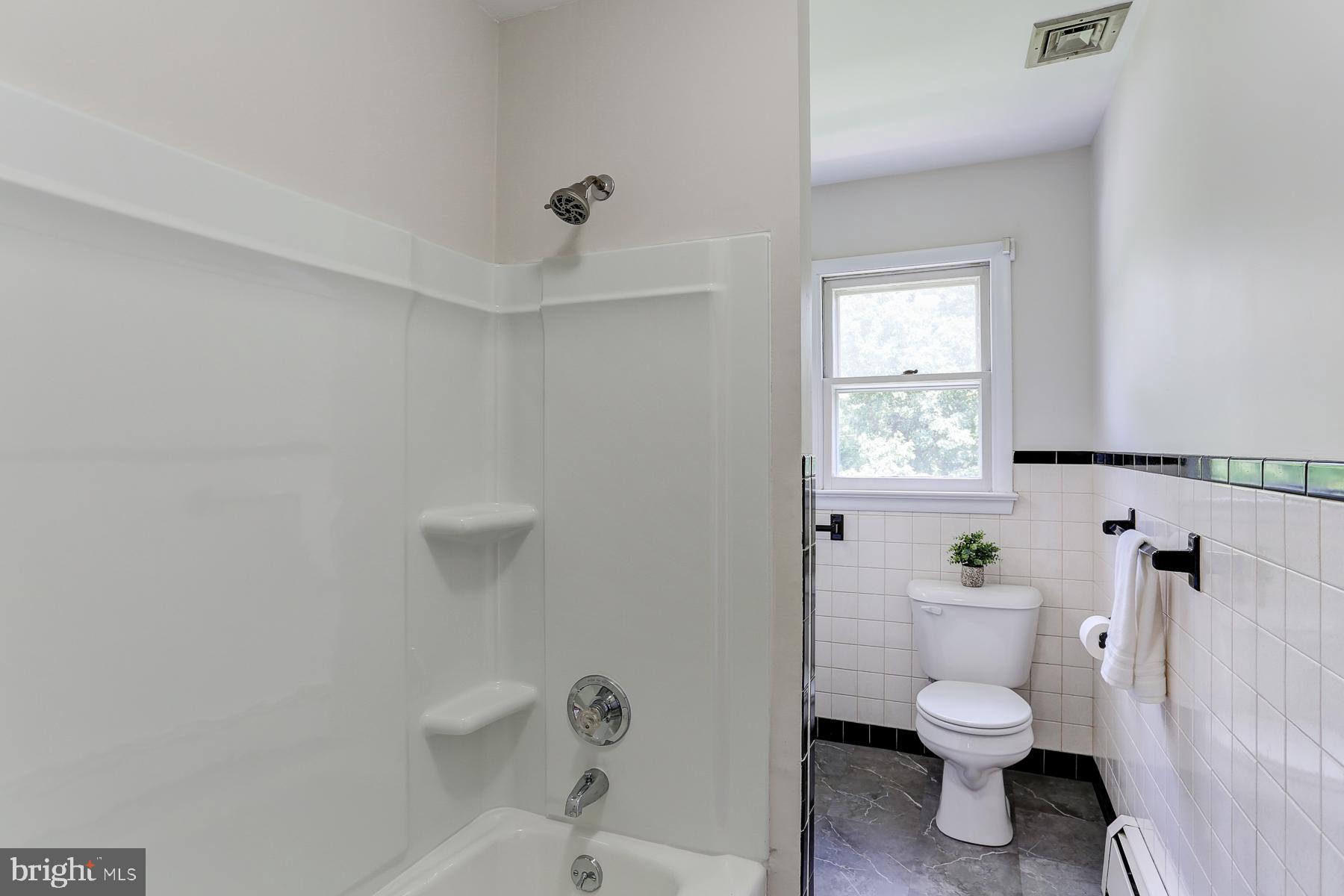 4831 Etta Road Harrisburg, PA 17111 - Photo 11 of 32 Gallery Image 11