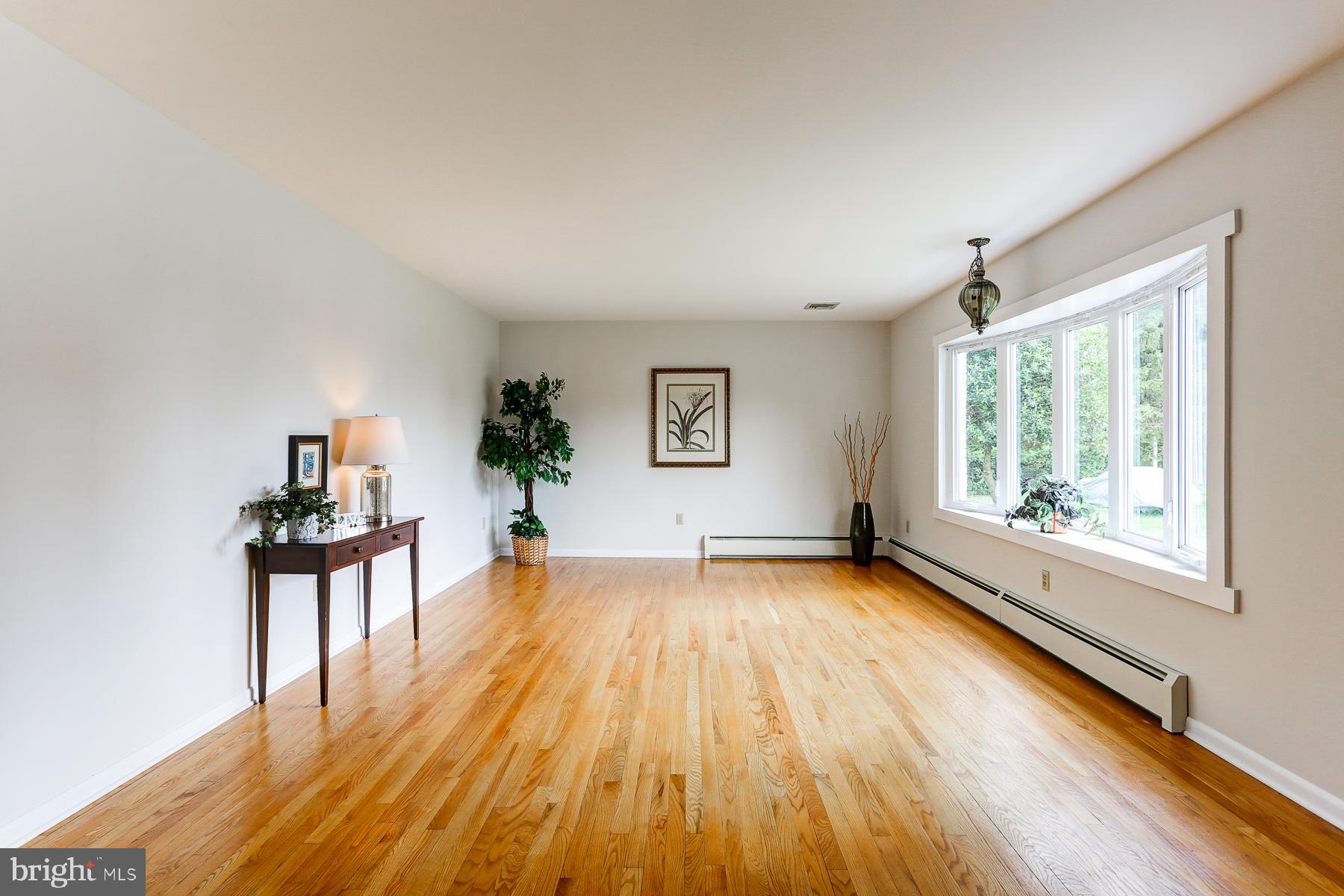 4831 Etta Road Harrisburg, PA 17111 - Photo 3 of 32 Gallery Image 3