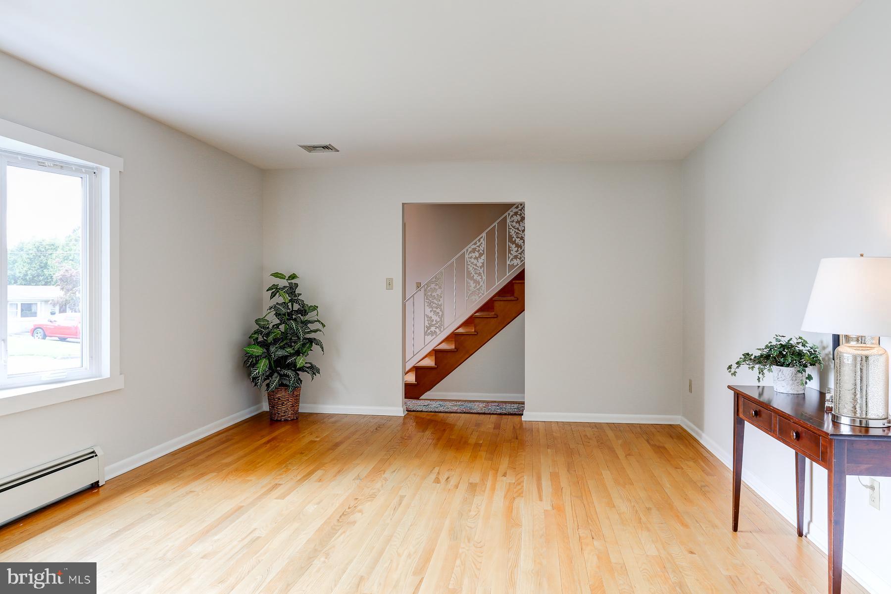4831 Etta Road Harrisburg, PA 17111 - Photo 5 of 32 Gallery Image 5
