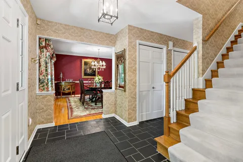 $1,100,000 | 1330 Urbandale Lane North, Plymouth, MN 55447