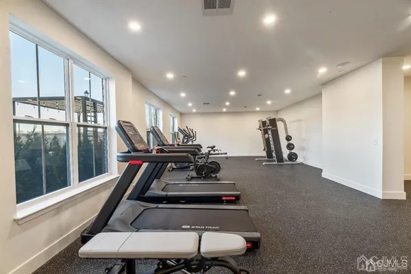 $2,400 | 1 Nolan Way, Unit JR, East Brunswick, NJ 08816