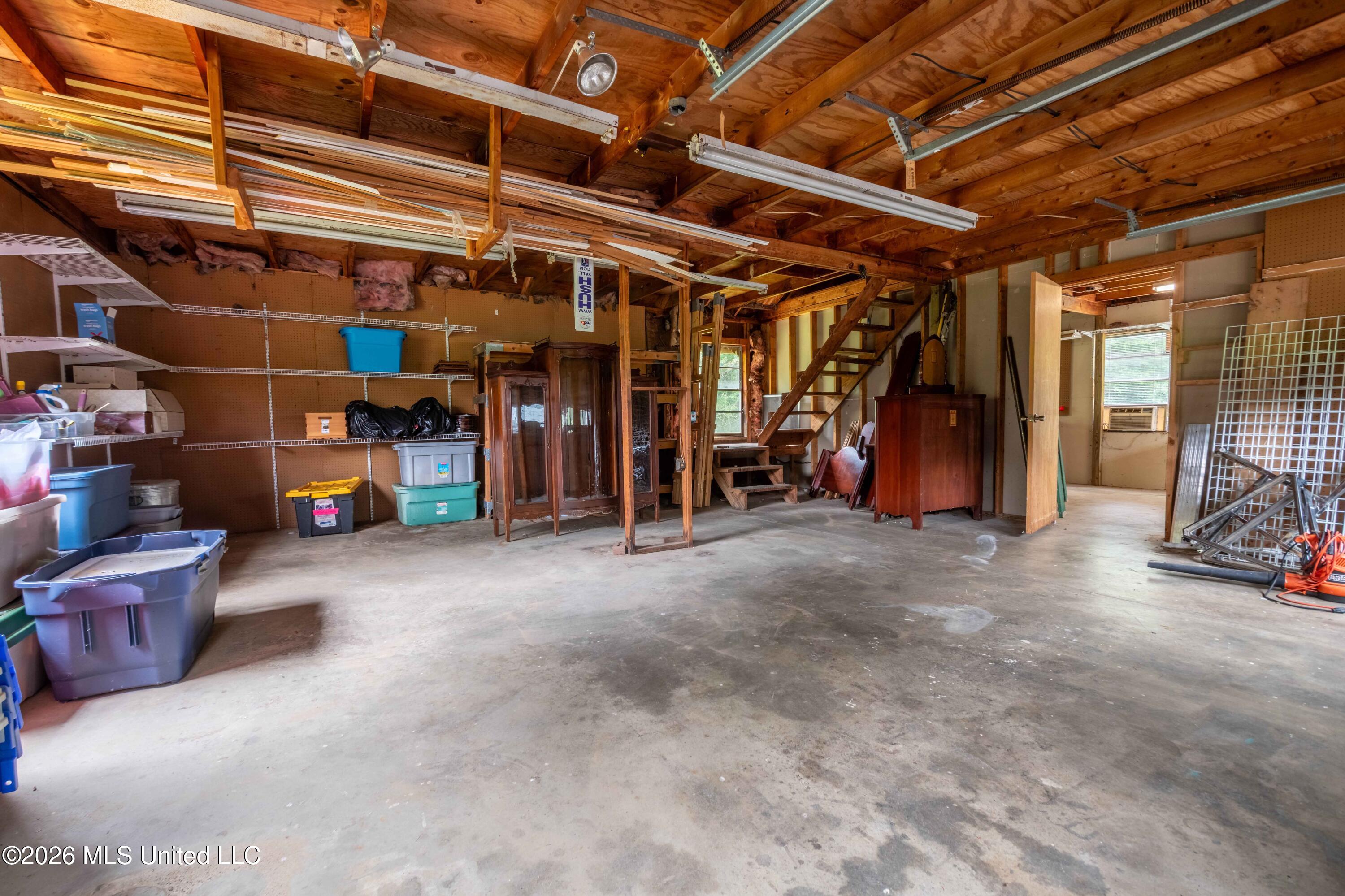 11815 Miller Road Olive Branch, MS 38654 - Photo 29 of 35 Garage-Workshop-4