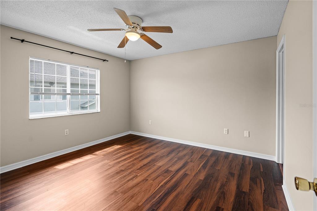 4120 Gradstone Place Tampa, FL 33617 - Photo 7 of 16