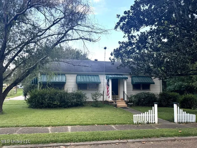 $145,000 | 309 Armstrong Street, Natchez, MS 39120
