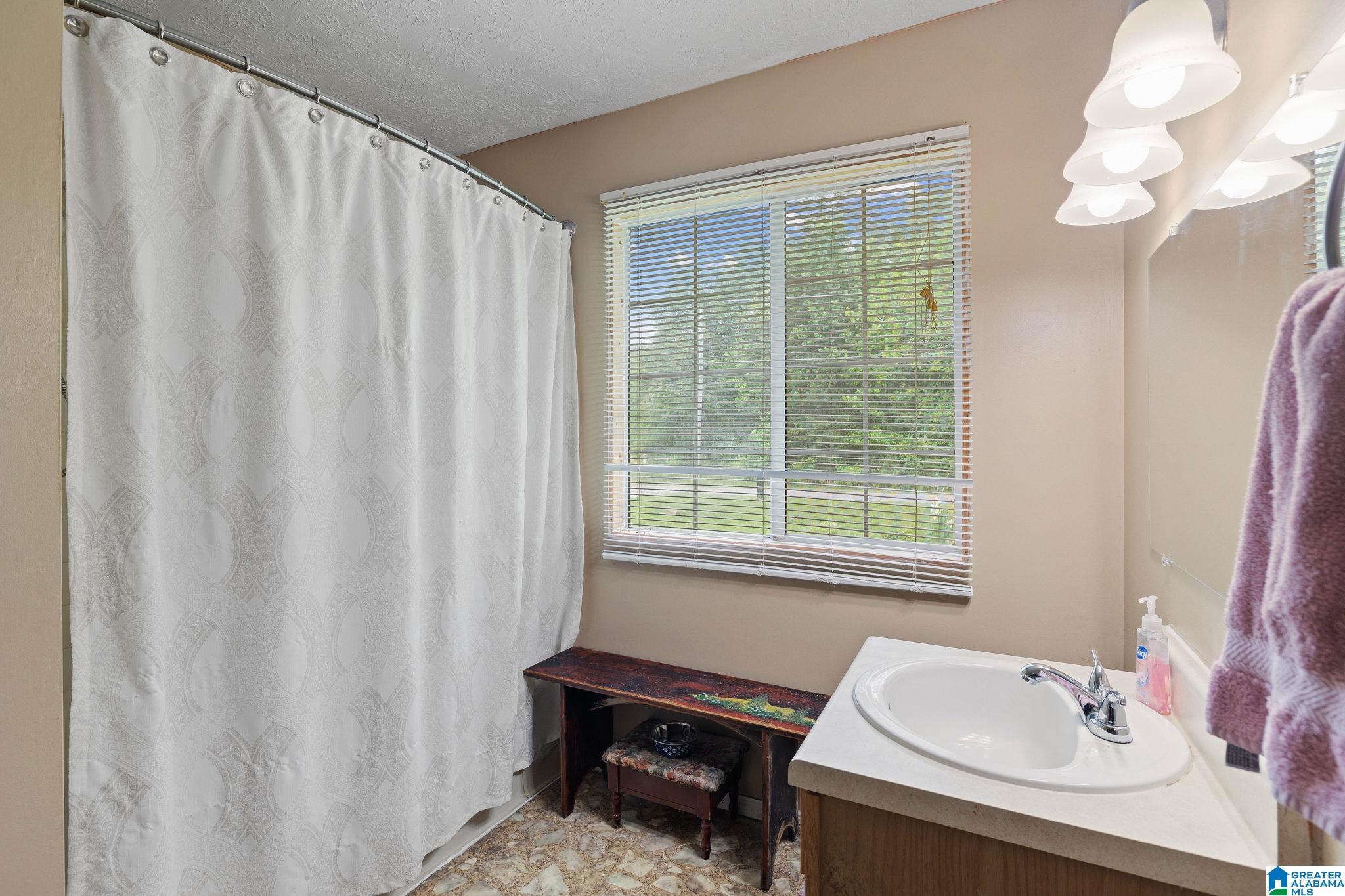 4090 Mcintosh Road Oxford, AL 36203 - Photo 8 of 19