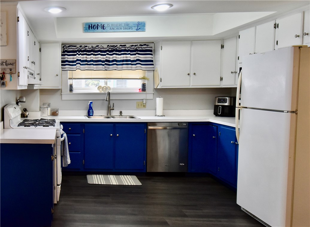 235 Decatur Street Corning, NY 14830 - Photo 15 of 44 Kitchen