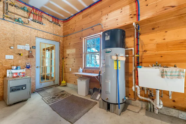 $475,000 | 3 Langdon Road, Wiscasset, ME 04578