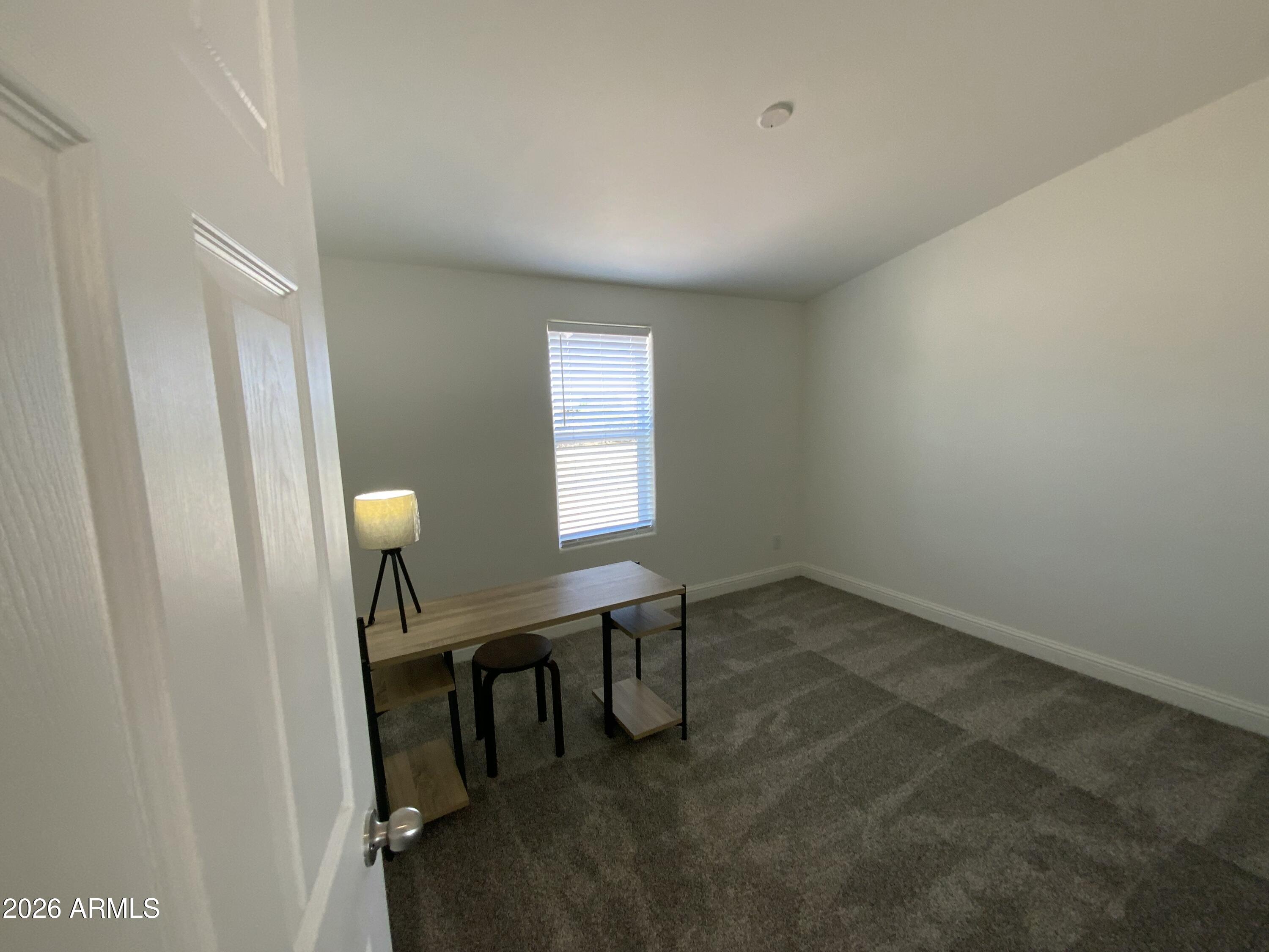 24032 East Cholla Road Florence, AZ 85132 - Photo 10 of 31 Main-level guest room