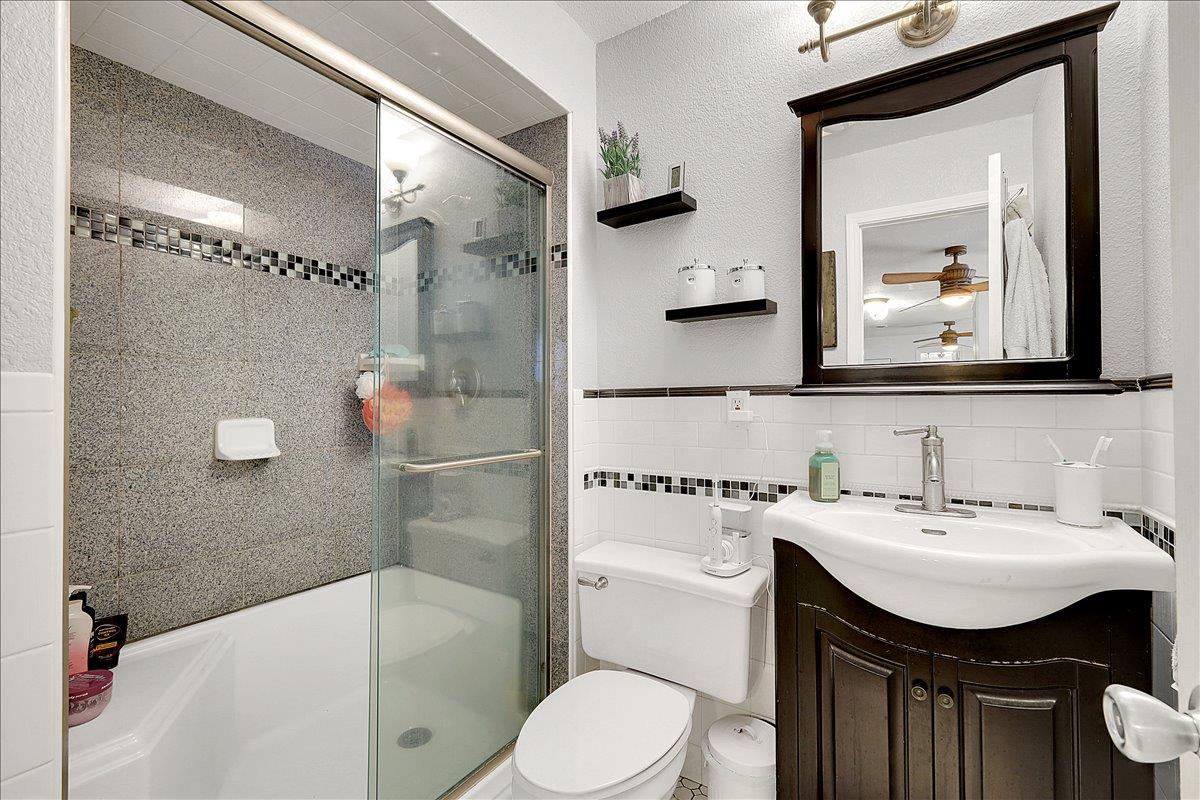 37052 Poplar Street Newark, CA 94560 - Photo 19 of 54 primary bathroom