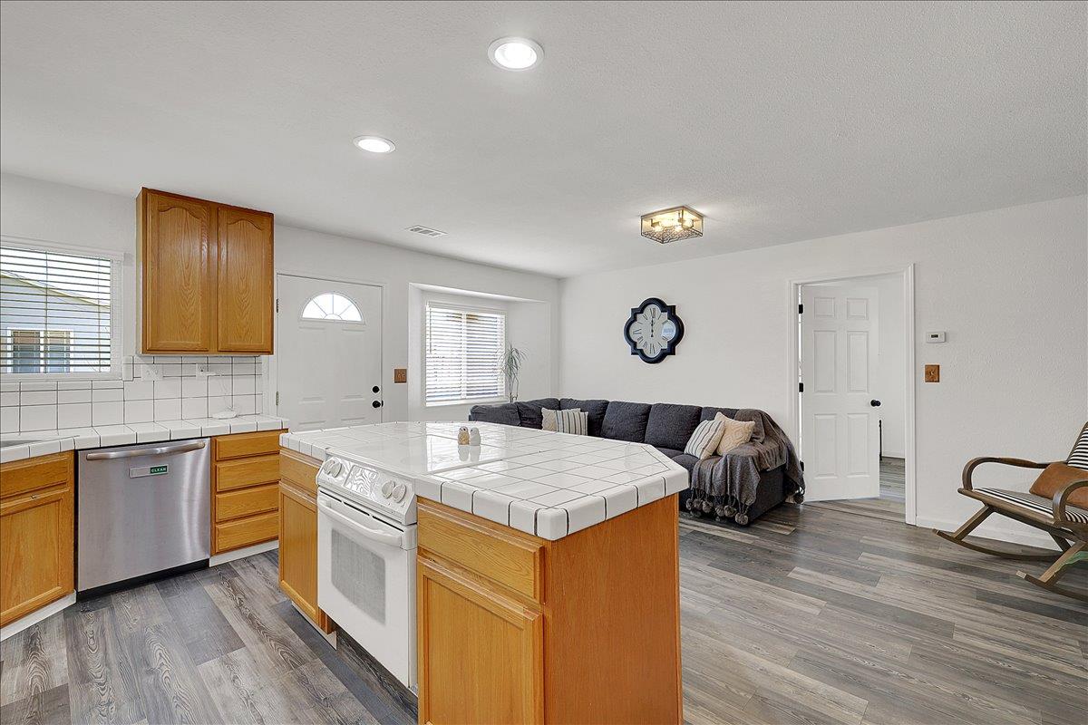 37052 Poplar Street Newark, CA 94560 - Photo 34 of 54 ADU kitchen looking over towards family room