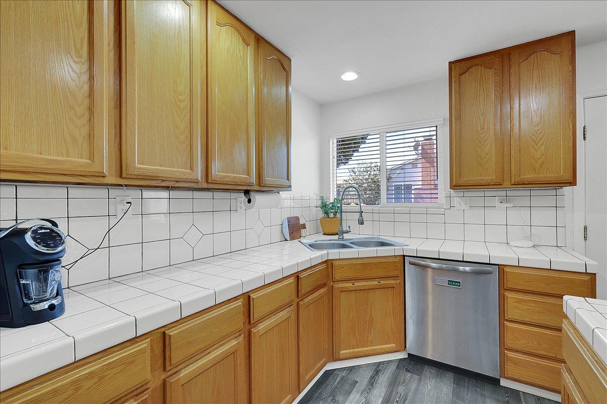 37052 Poplar Street Newark, CA 94560 - Photo 37 of 54
