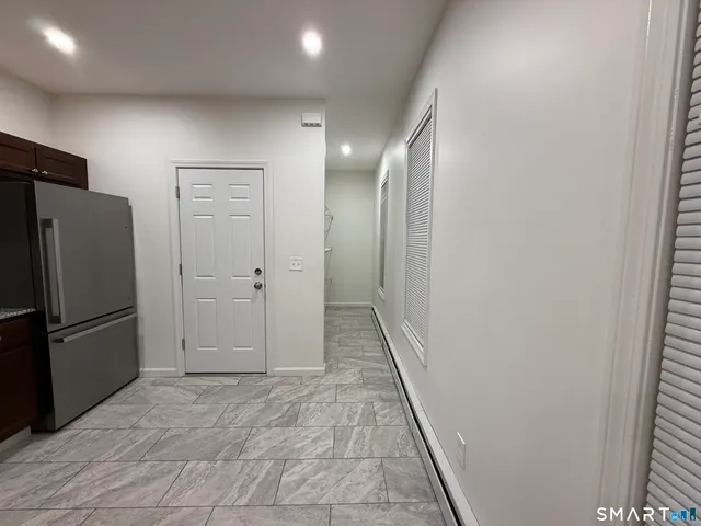 $2,100 | 53 Mahl Avenue, Hartford, CT 06120