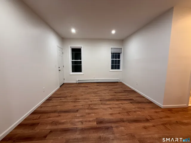 $2,100 | 53 Mahl Avenue, Hartford, CT 06120